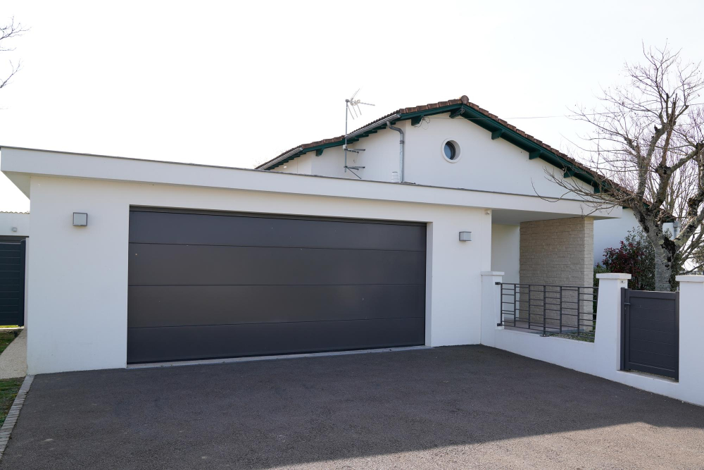 can-garage-doors-open-on-their-own-midland-garage-doors